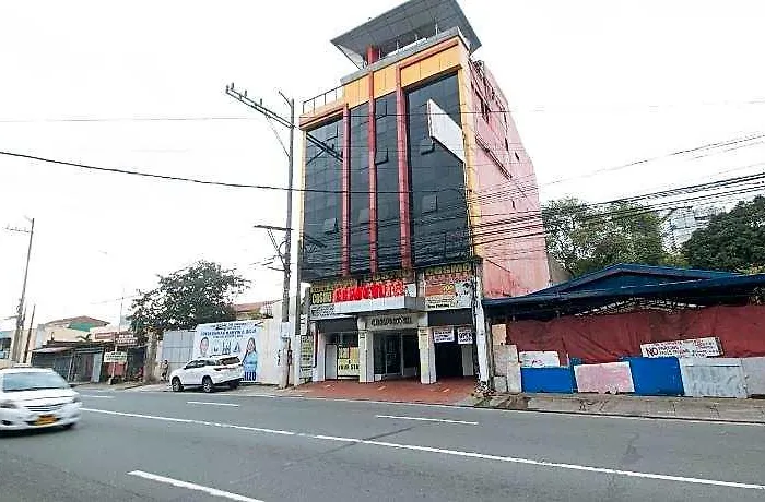 Reddoorz @ Cosmo & Kamuning 2*
